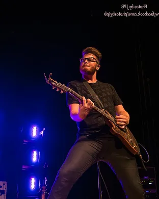 Colton Dixon